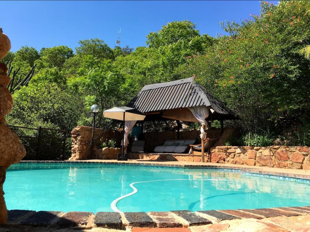 Aloe Guesthouse Klerksdorp Exteriör bild
