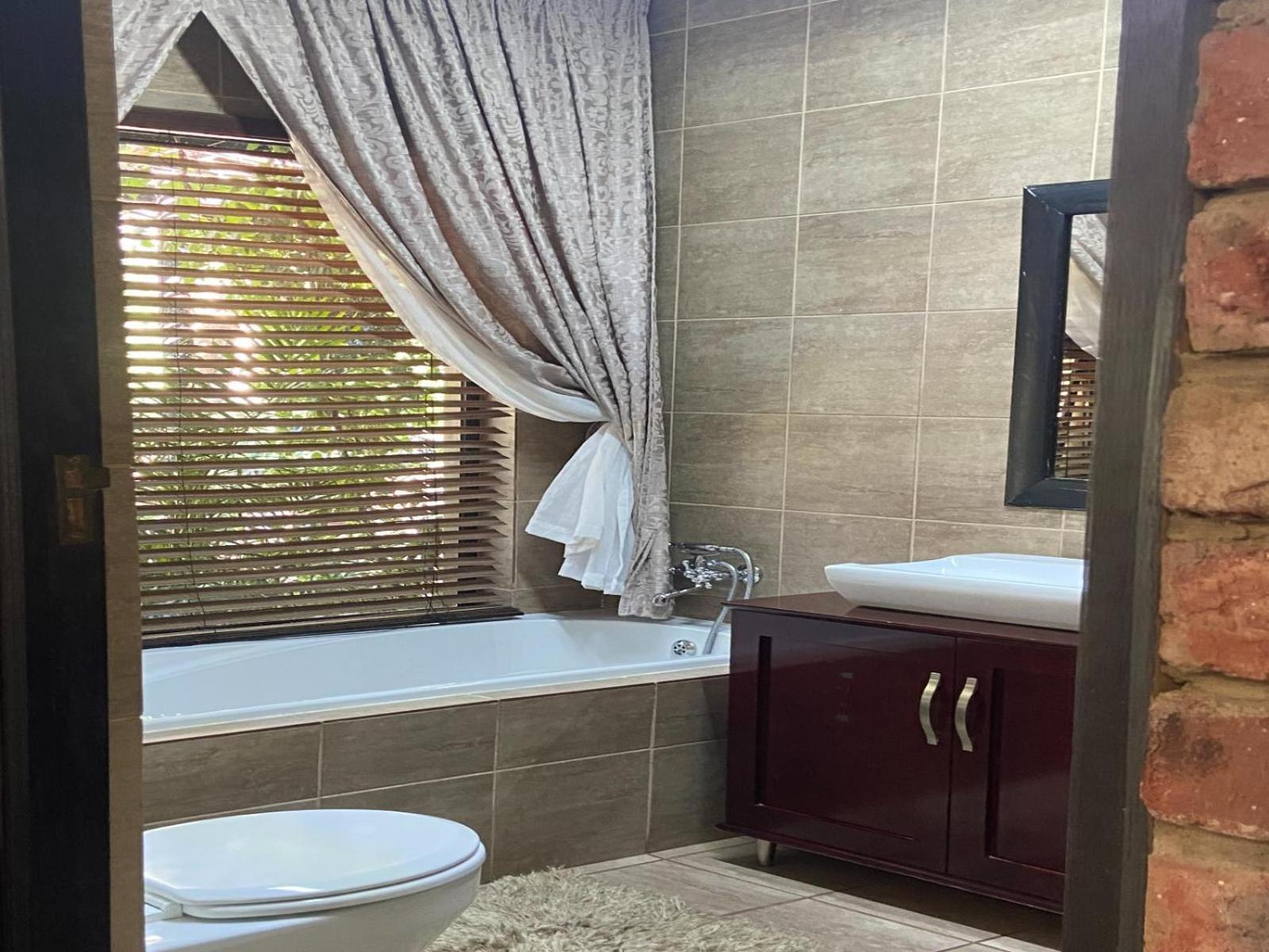 Aloe Guesthouse Klerksdorp Rum bild