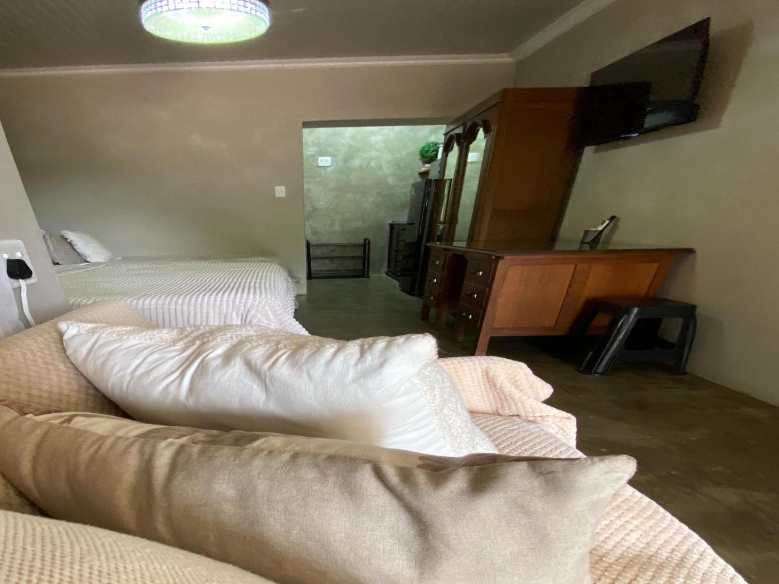 Aloe Guesthouse Klerksdorp Exteriör bild
